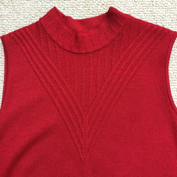 St. John Red Sweater Set - Picture 4 of 7